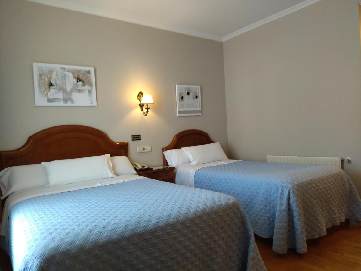 Hotel Playa Compostela Vilagarcia de Arousa Rum bild